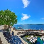 Mit Terrasse Und Meerblick By Interhome Apartment