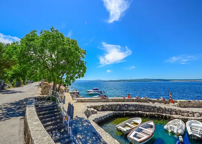 Mit Terrasse Und Meerblick By Interhome דירה