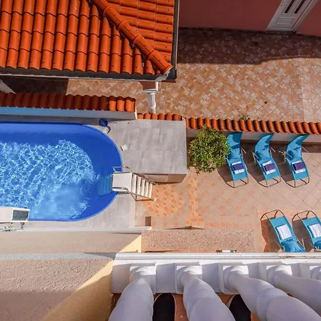 Mit Terrasse Und Meerblick By Interhome